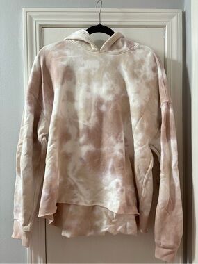Abercrombie Tie-Dye Hooded Pullover Sweater in Light Pink Cream